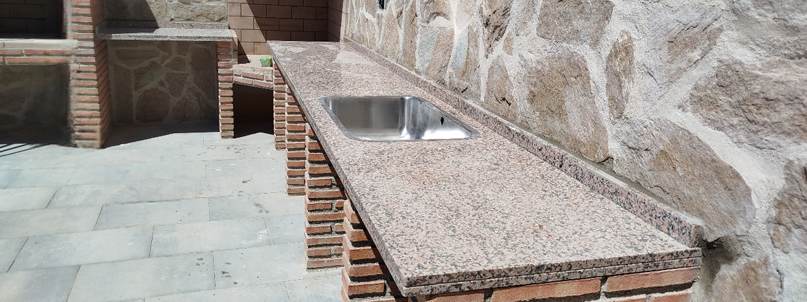 Encimera en granito Rosa Porriño