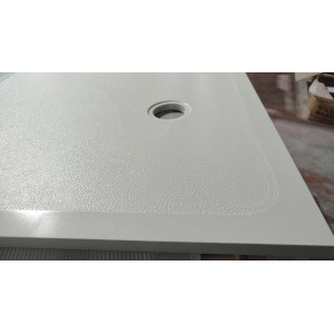 Shower tray in 30mm brushed micromarble.